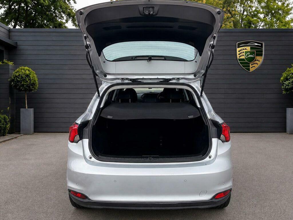 Fiat Tipo 1.4 T-jet 120 Easy Plus Silver #15