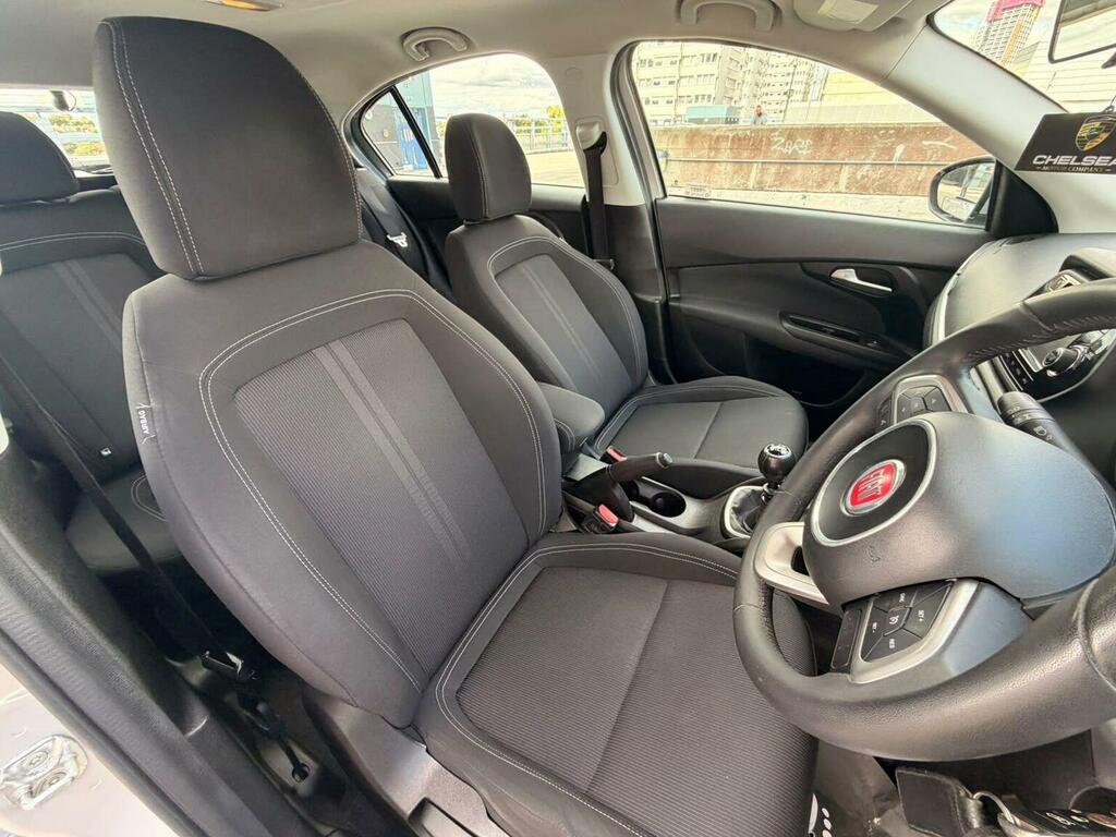 Fiat Tipo 1.4 T-jet 120 Easy Plus Silver #18
