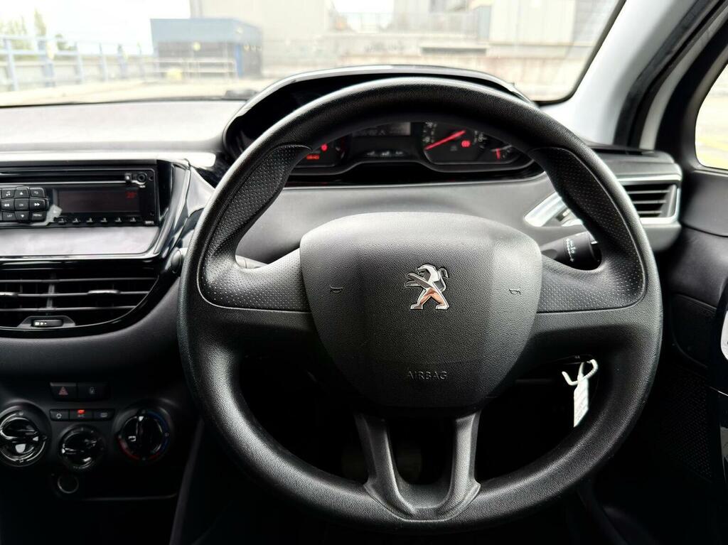 Peugeot 208 1.2 Vti Active White #16
