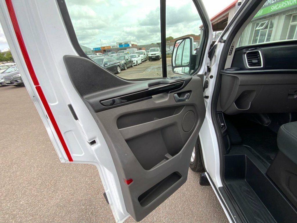 Ford Transit Custom 2L Limited MF72ZYM White #4
