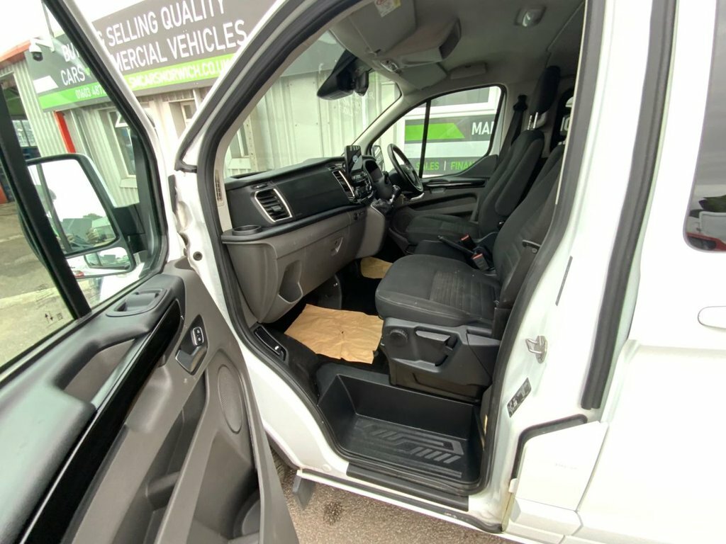 Ford Transit Custom 2L Limited MA72AYK White #3