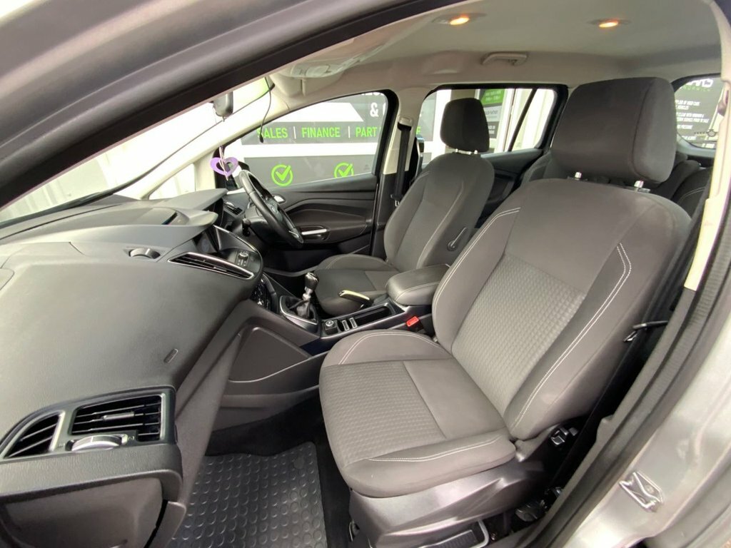 Ford Grand C-Max Grand Zetec Tdci Black #12