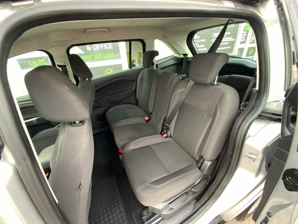 Ford Grand C-Max Grand Zetec Tdci Black #10