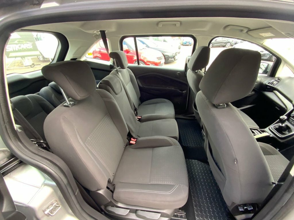Ford Grand C-Max Grand Zetec Tdci Black #18