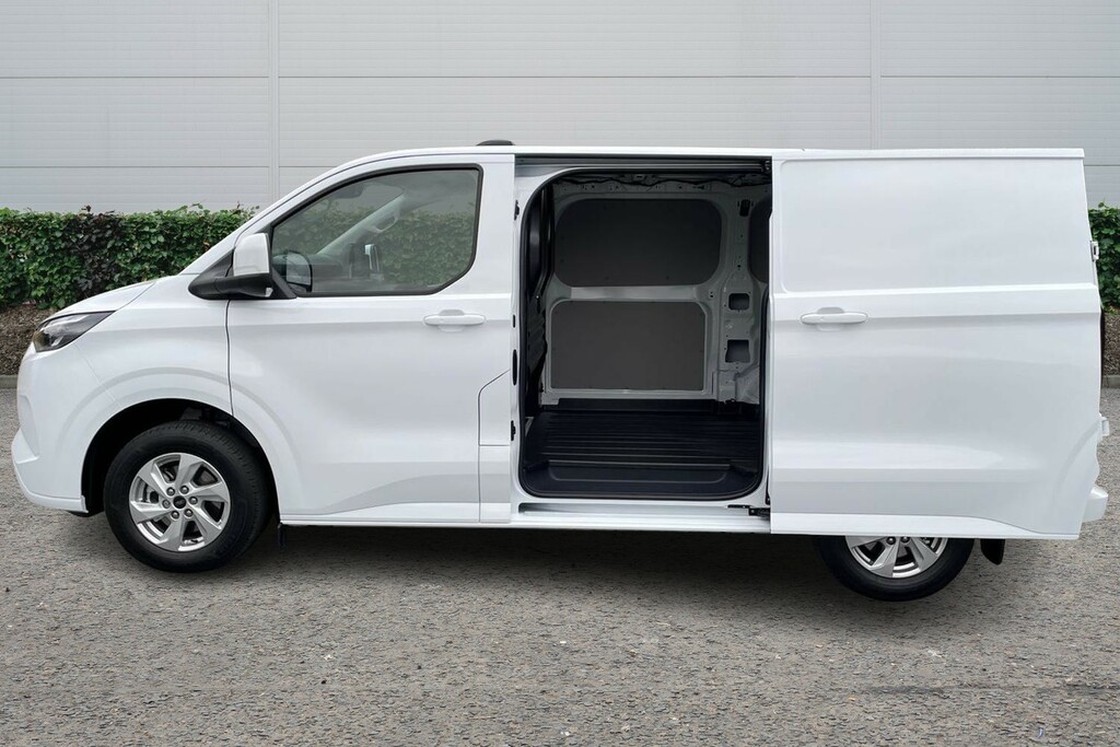 Ford Transit Custom Ford Transit Custom 320 L1 Pet 2.5 Phev 232Ps H1 V KX26GWJ White #3