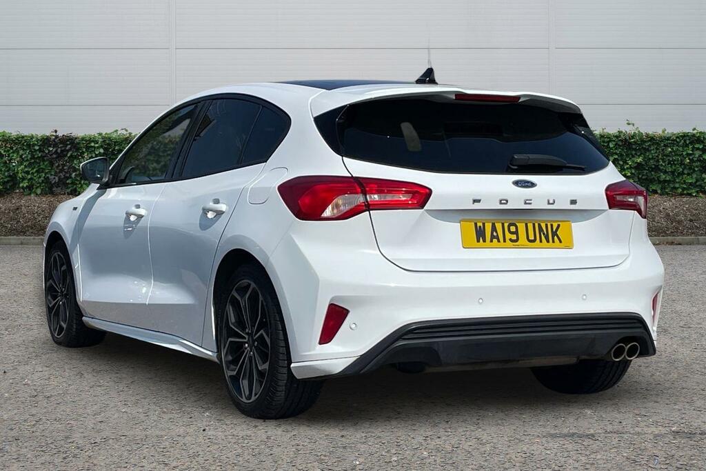 Ford Focus Ford Focus Hatchback 1.0 Ecoboost 125 St-line X WA19UNK White #2