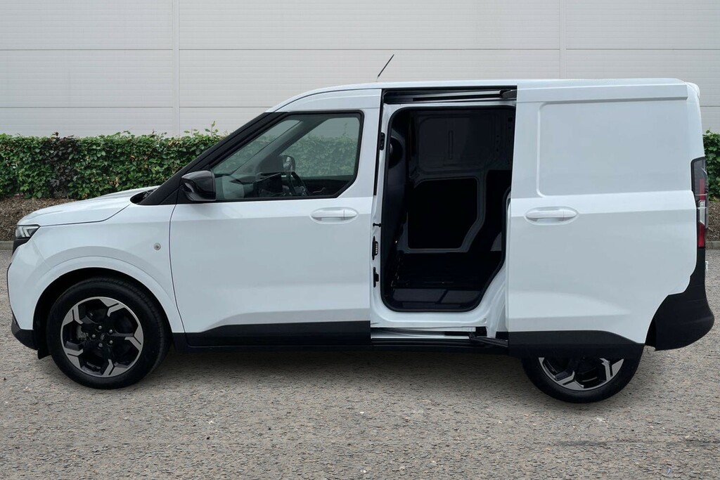Ford Transit Courier Ford E-transit Courier 100Kw 43Kwh Limited Van Aut White #3