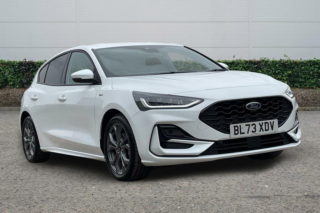 Ford Focus Ford Focus Hatchback 1.0 Ecoboost Hybrid Mhev 155 White