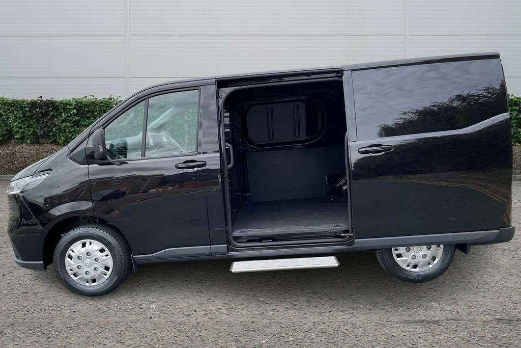 Maxus Deliver 7 Maxus Deliver 7 L1 Fwd 2.0 D20 H1 150 Lux V Black #3
