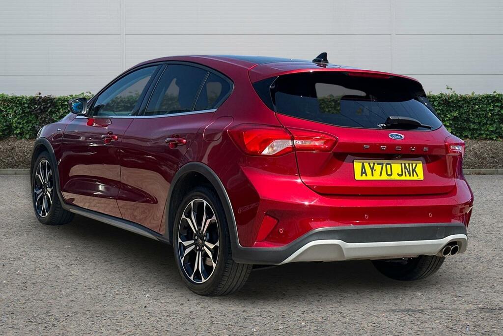 Ford Focus Ford Focus Vignale Hatchback 1.5 Ecoboost 182 Acti Red #2