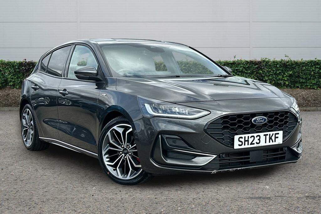 Ford Focus Ford Focus Hatchback 1.0 Ecoboost Hybrid Mhev 155 Grey