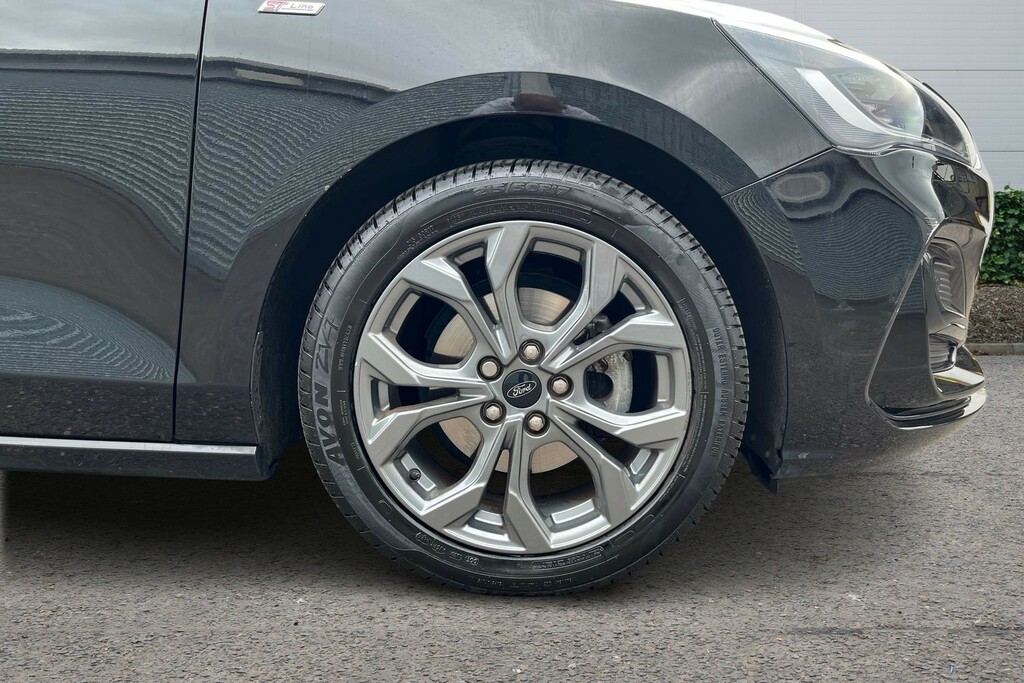 Ford Focus Ford Focus Hatchback 1.0 Ecoboost Hybrid Mhev 155 DT24CNX Black #6