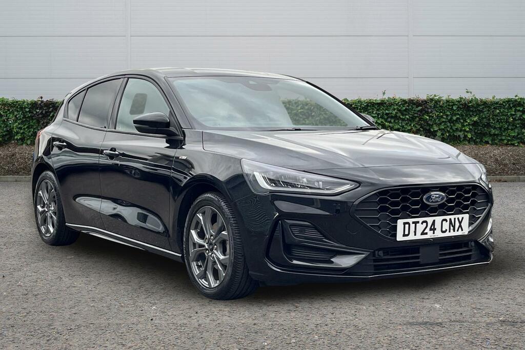 Ford Focus Ford Focus Hatchback 1.0 Ecoboost Hybrid Mhev 155 DT24CNX Black