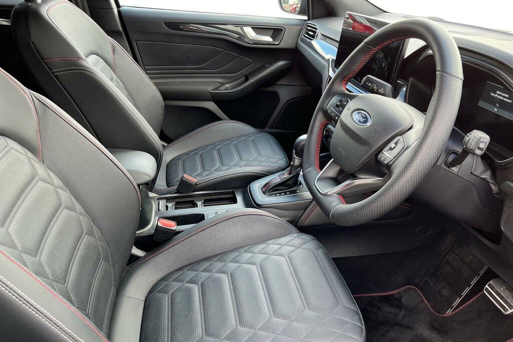 Ford Focus St-line X Red #8