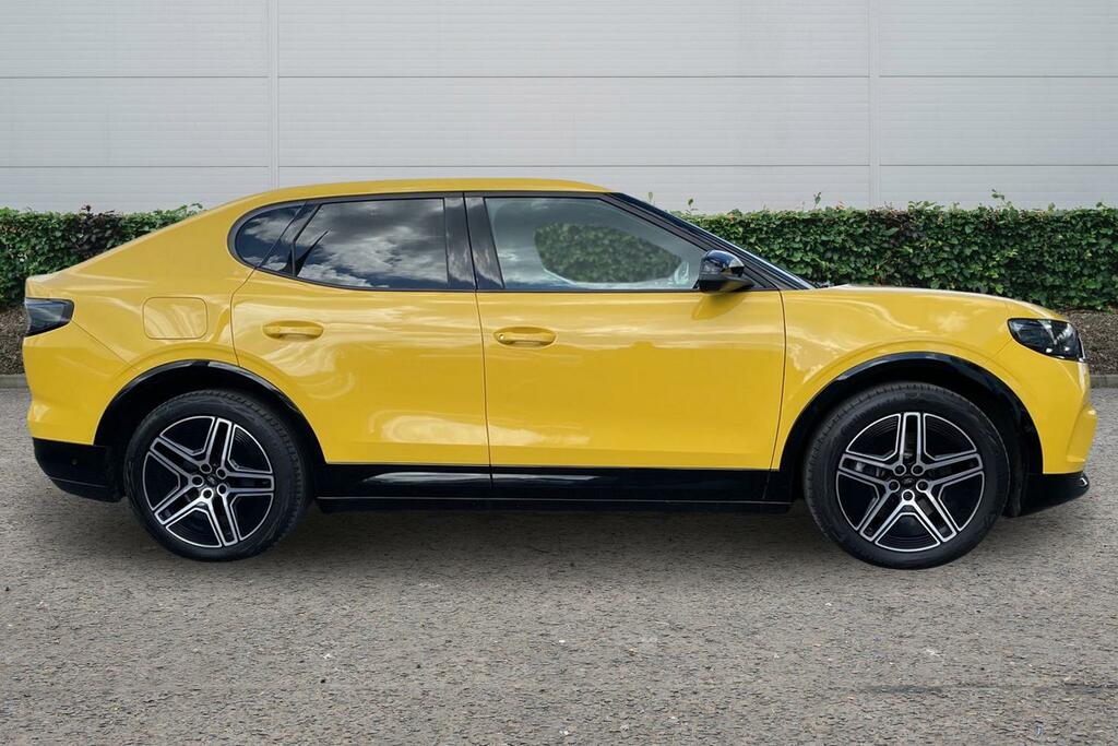 Ford Capri Ford Capri Estate 210Kw Premium 77Kwh Yellow #3