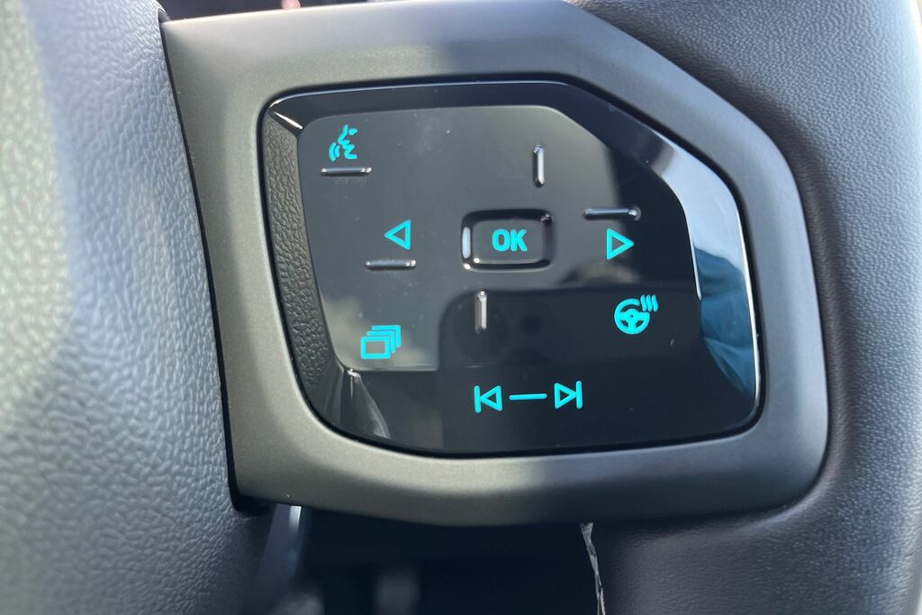 Ford Explorer 210Kw Select 77Kwh White #29