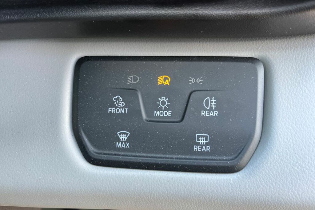 Ford Explorer 210Kw Select 77Kwh White #31