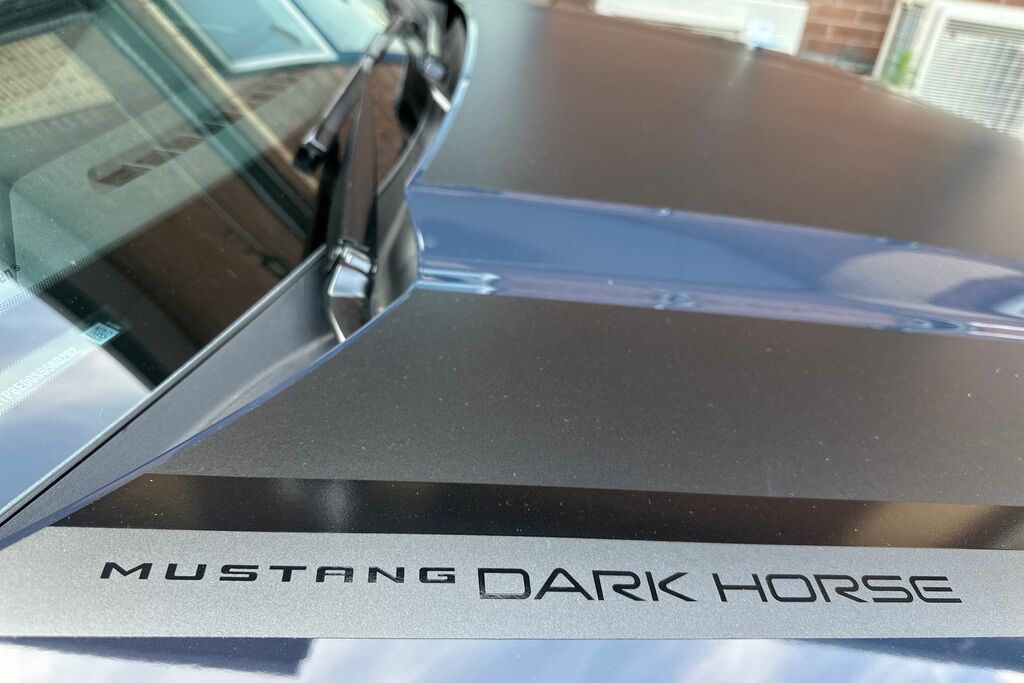 Ford Mustang V8 Dark Horse Black #39