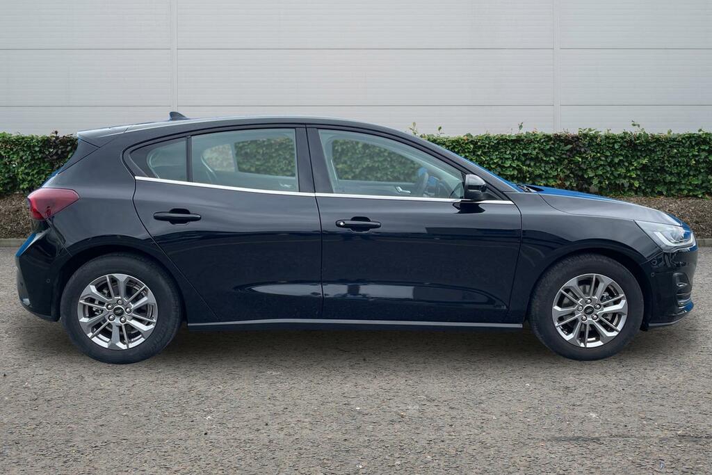 Ford Focus Ford Focus Hatchback 1.0 Ecoboost Titanium GF73LCX Black #3