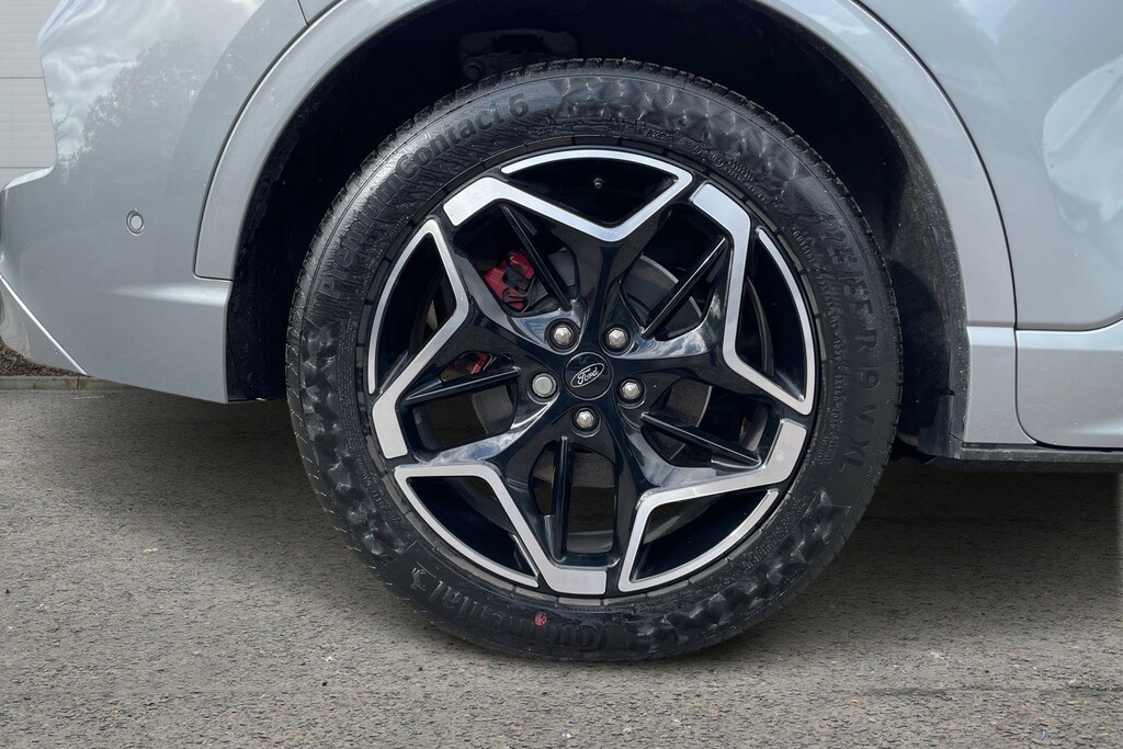 Ford Kuga St-line Black #6