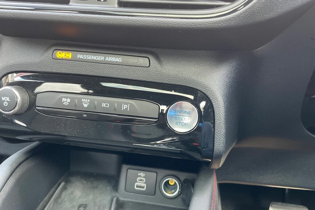 Ford Kuga St-line Black #26