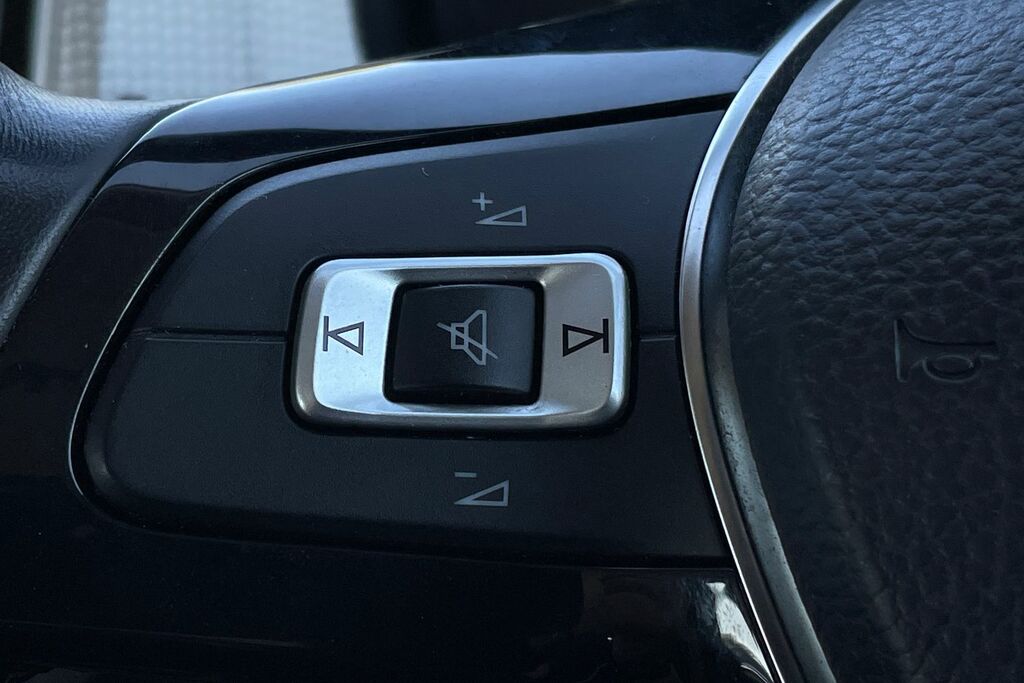 Volkswagen Up Move Up Black #31