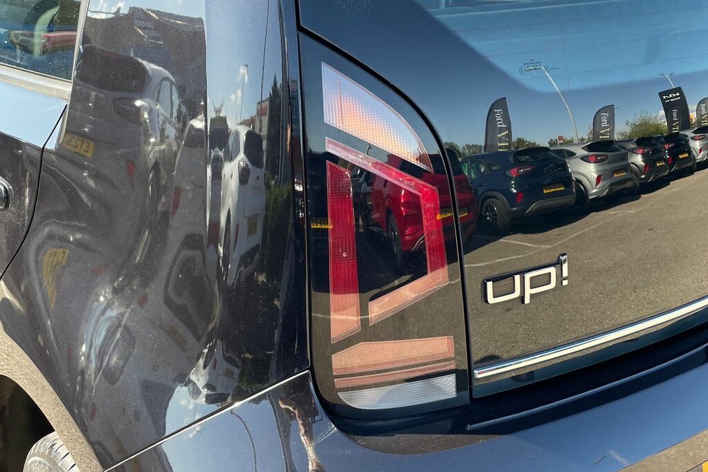 Volkswagen Up Move Up Black #23