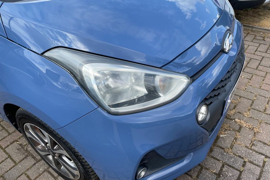 Hyundai I10 S White #22