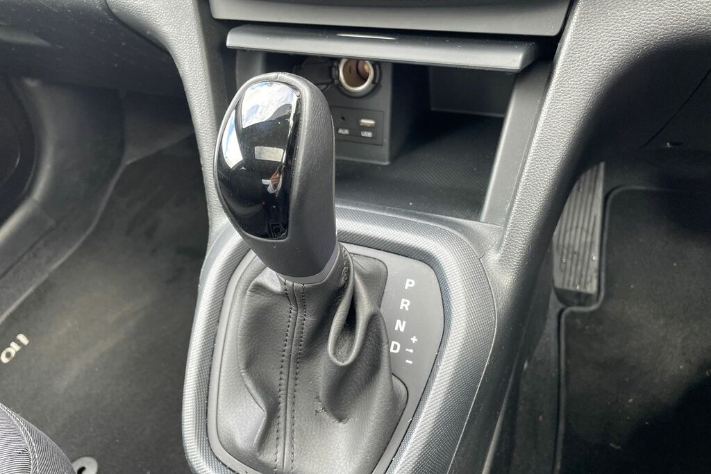 Hyundai I10 S White #31