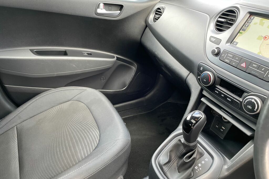 Hyundai I10 S White #15