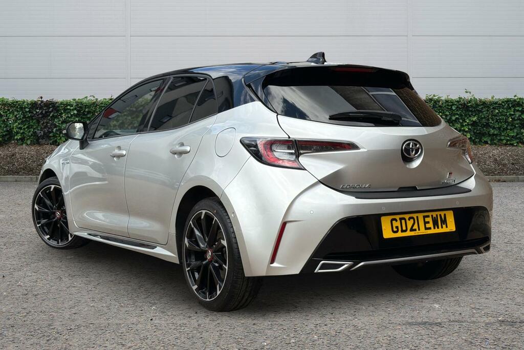 Toyota Corolla Toyota Corolla Hatchback 1.8 Vvt-i Hybrid Gr Sport Silver #2