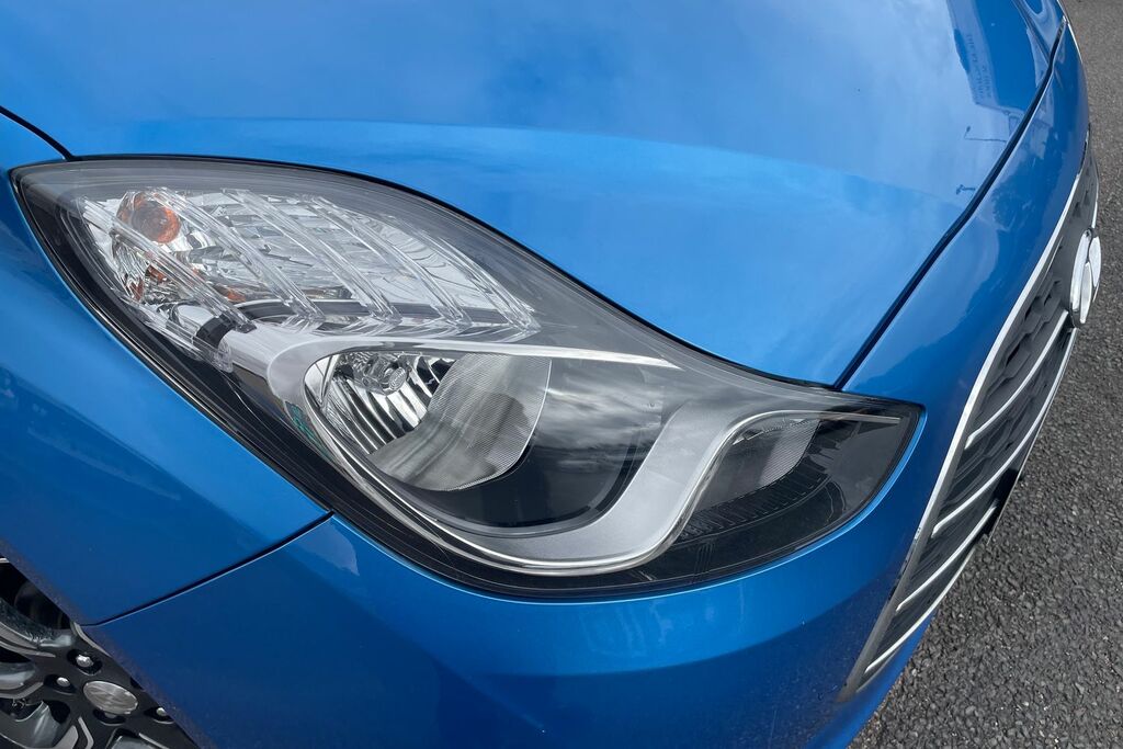 Hyundai Ix20  Red #22