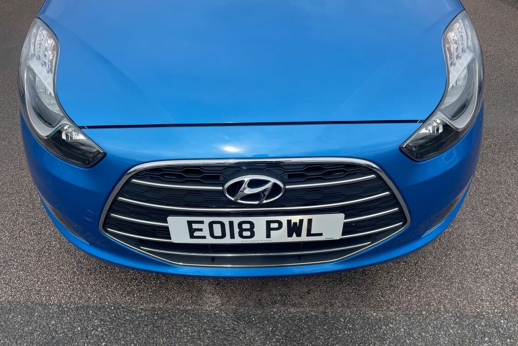 Hyundai Ix20  Red #37