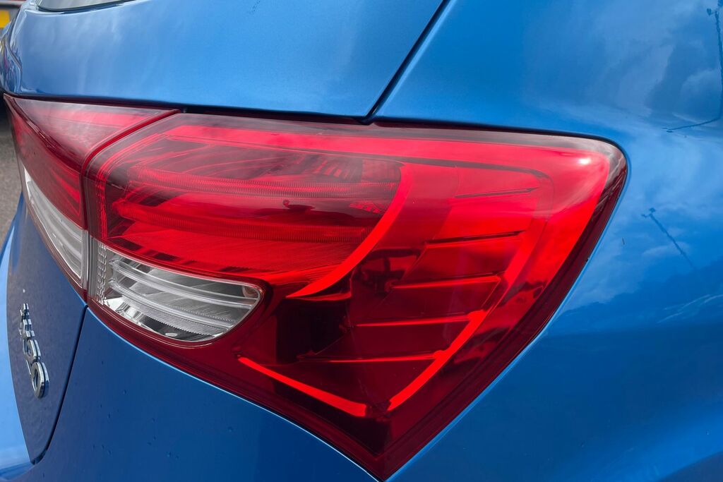Hyundai Ix20  Red #35