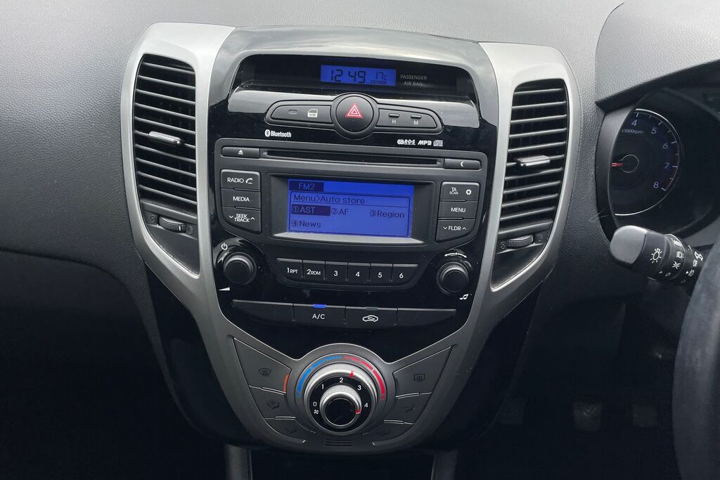 Hyundai Ix20  Red #12