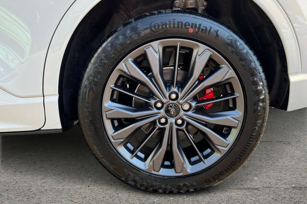 Ford Kuga Ford Kuga Estate Special Editi 2.5 Phev Sound Edit White #6