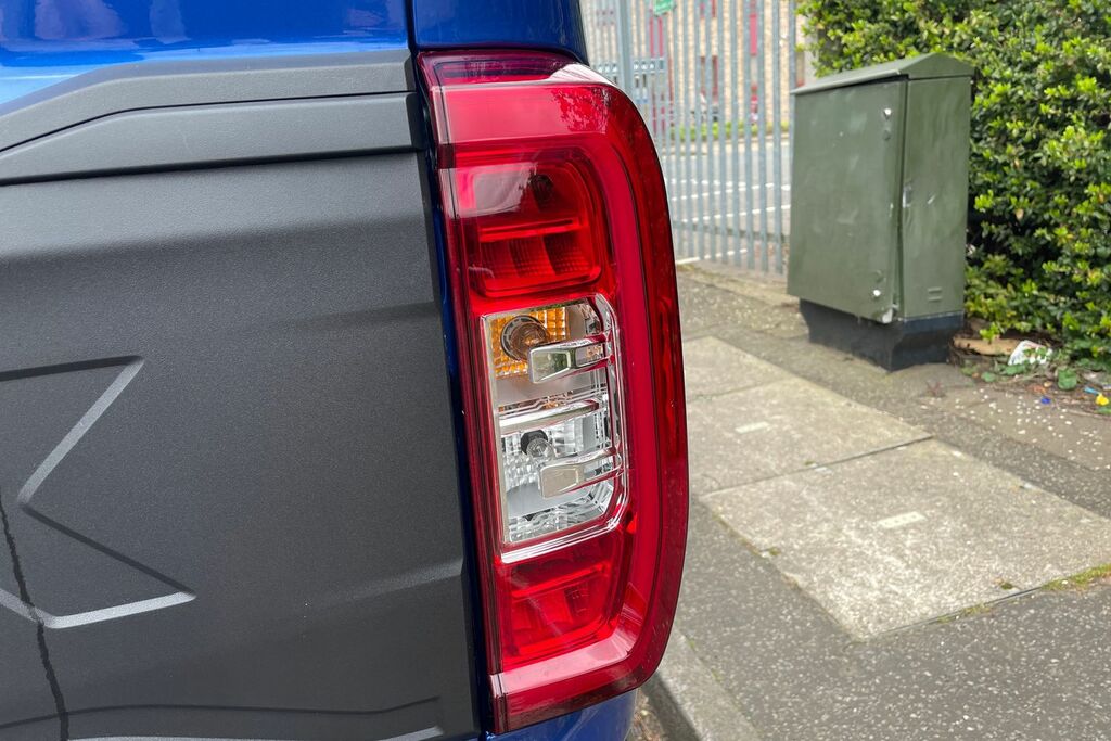 Maxus T60 2.0 Double Cab Pickup 4Wd White #21