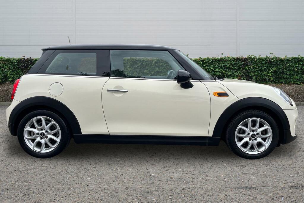 Mini Hatch Mini Hatchback 1.5 Cooper White #3