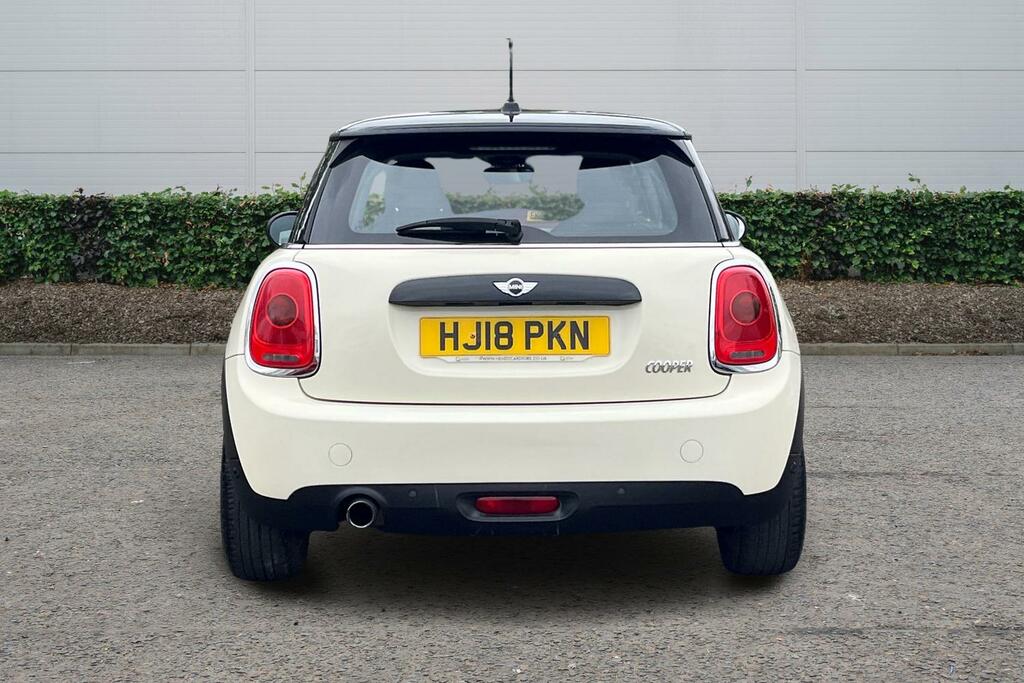 Mini Hatch Mini Hatchback 1.5 Cooper White #5