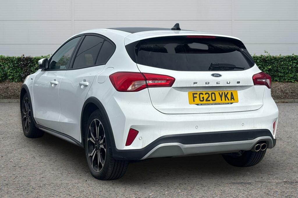 Ford Focus Ford Focus Hatchback 1.0 Ecoboost 125 Active X White #2