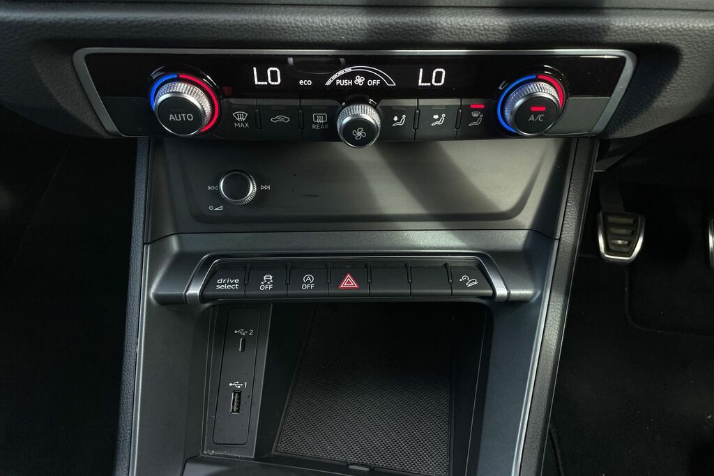 Audi Q3 35 Tfsi S Line White #34