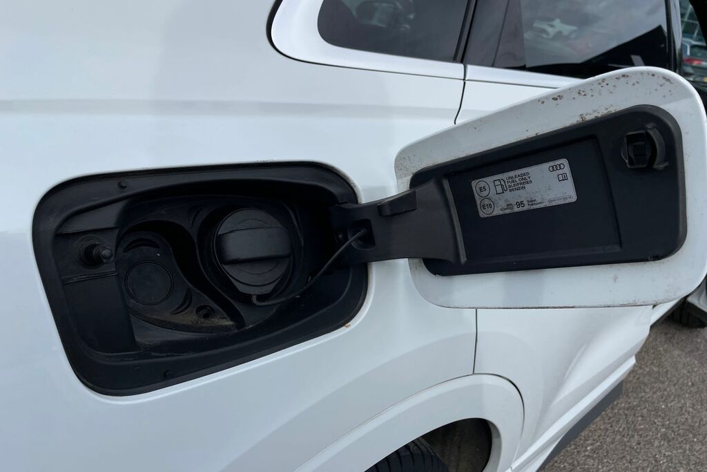 Audi Q3 35 Tfsi S Line White #27