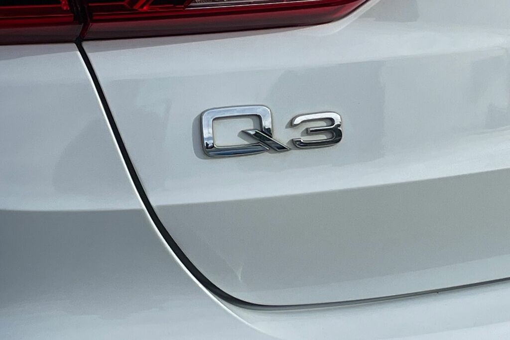 Audi Q3 35 Tfsi S Line White #24
