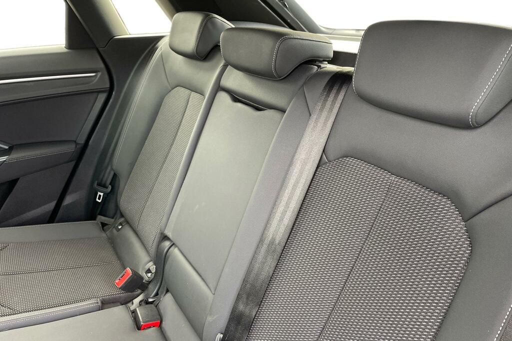 Audi Q3 35 Tfsi S Line White #17