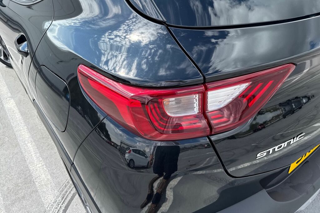Kia Stonic 1L Gt-line S Black #23