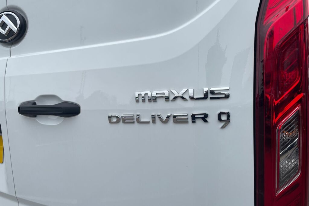Maxus Deliver 9 2.0 D20 150 Extra High Roof Van White #19