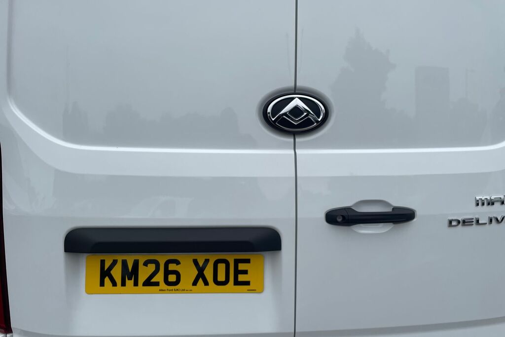 Maxus Deliver 9 2.0 D20 150 Extra High Roof Van White #18