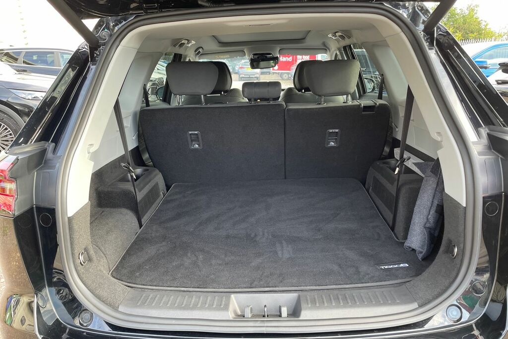 Chery Tiggo 8 1.5T Phev Summit Dht White #18