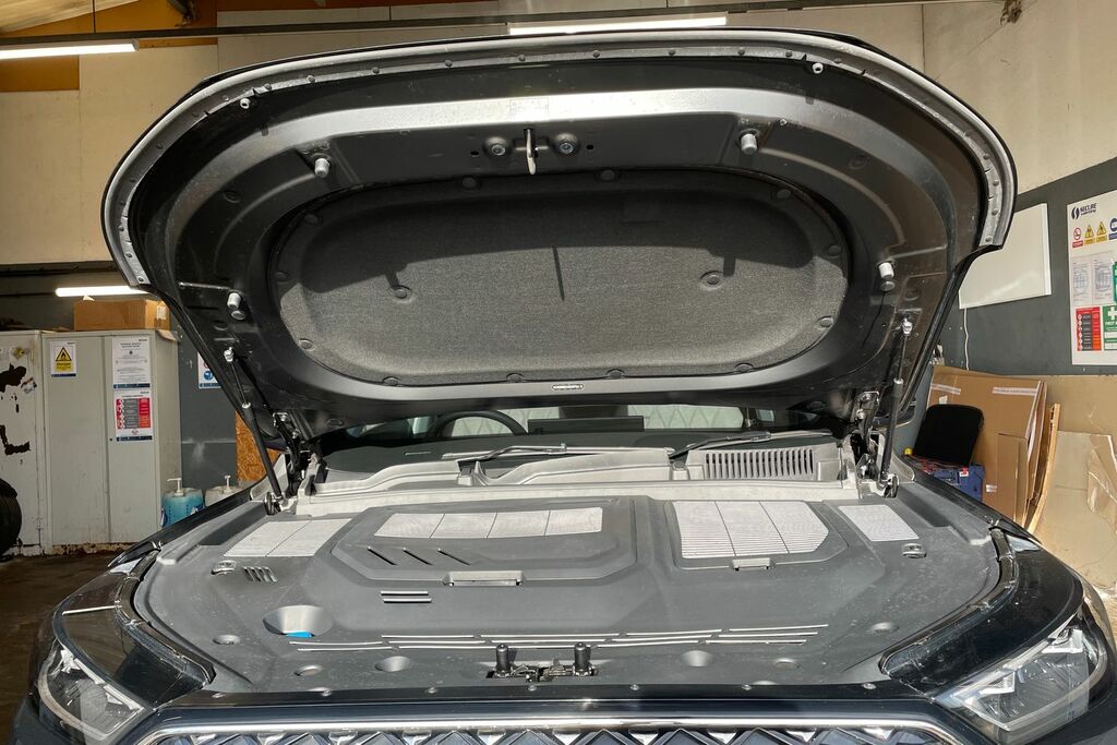 Chery Tiggo 8 1.5T Phev Summit Dht White #26