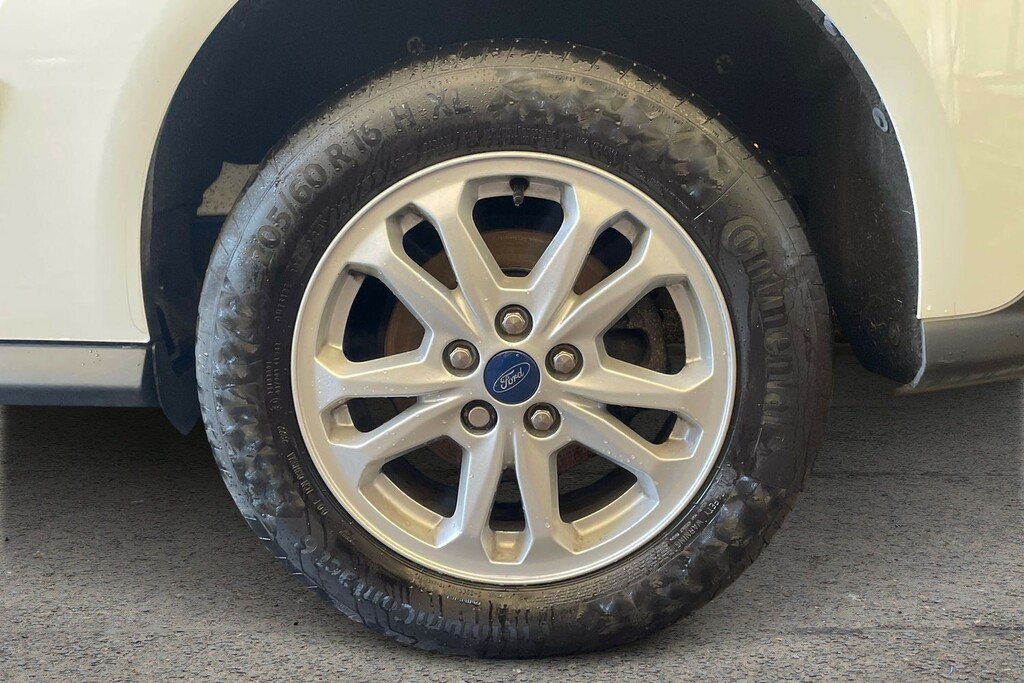Ford Transit Connect Ford Transit Connect 240 L1 Di 1.5 Ecoblue 120Ps L White #6